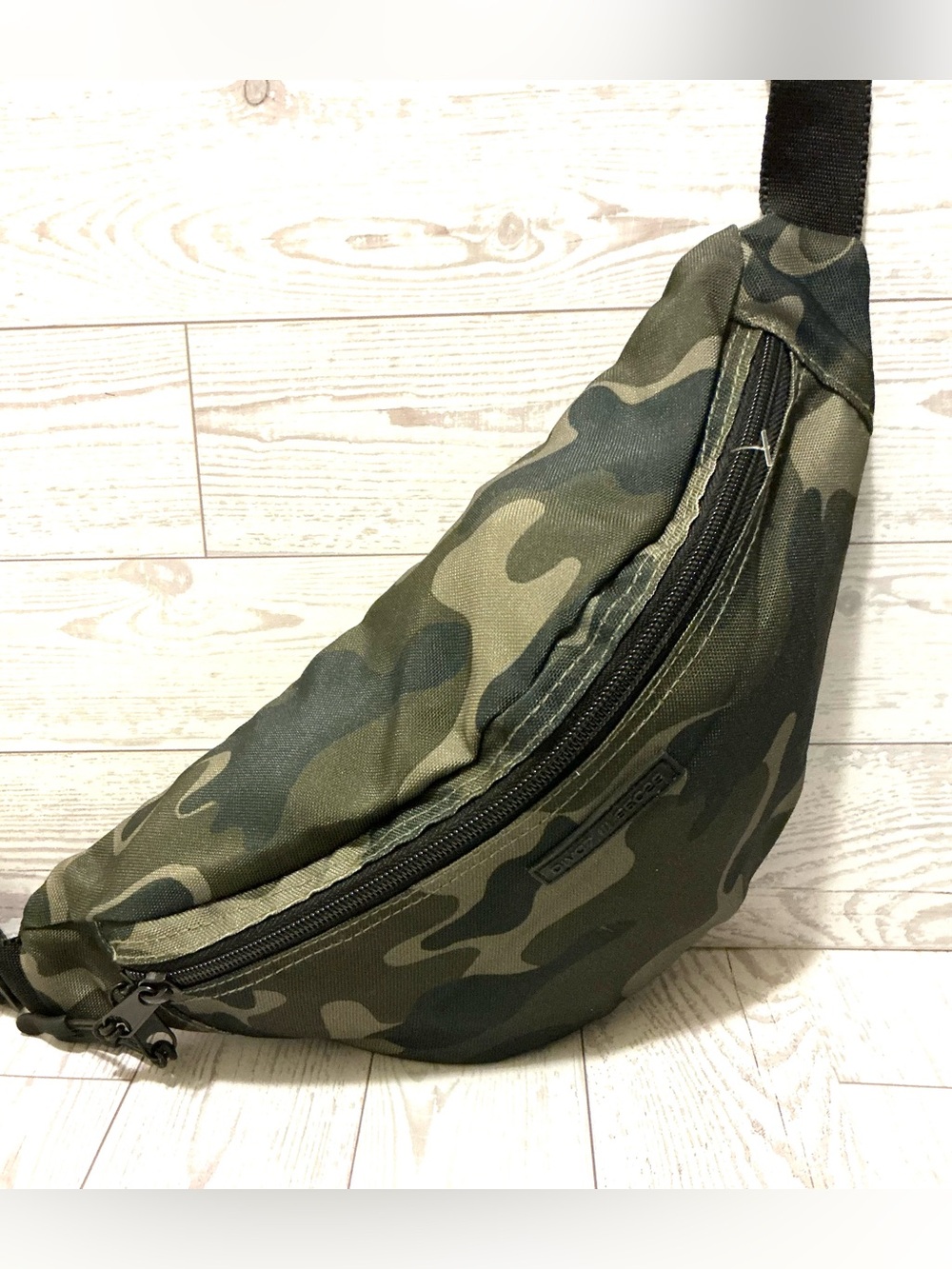 H&M Camouflage Green Belt Bag